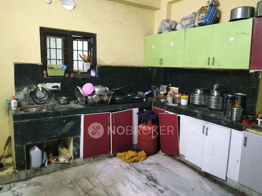 2 BHK Flat In Gayathri Sharada Nilayam For Sale  In Kukatpally