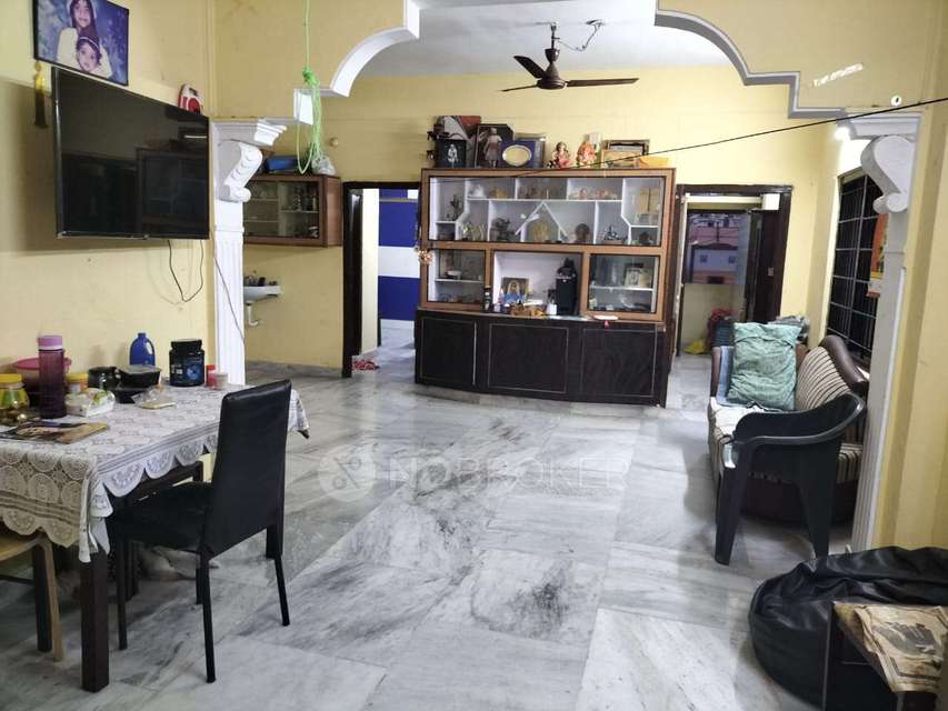 2 BHK Flat In Gayathri Sharada Nilayam For Sale  In Kukatpally