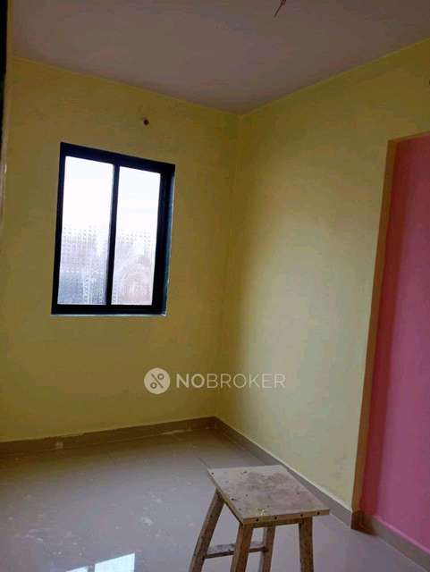 1 BHK Flat In Dhamodhar Niwas Building Vitwa for Rent  In Vitwa
