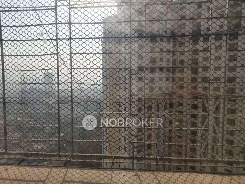 2 BHK Flat In Lloyds Estate, Antop Hill For Sale  In Wadala East