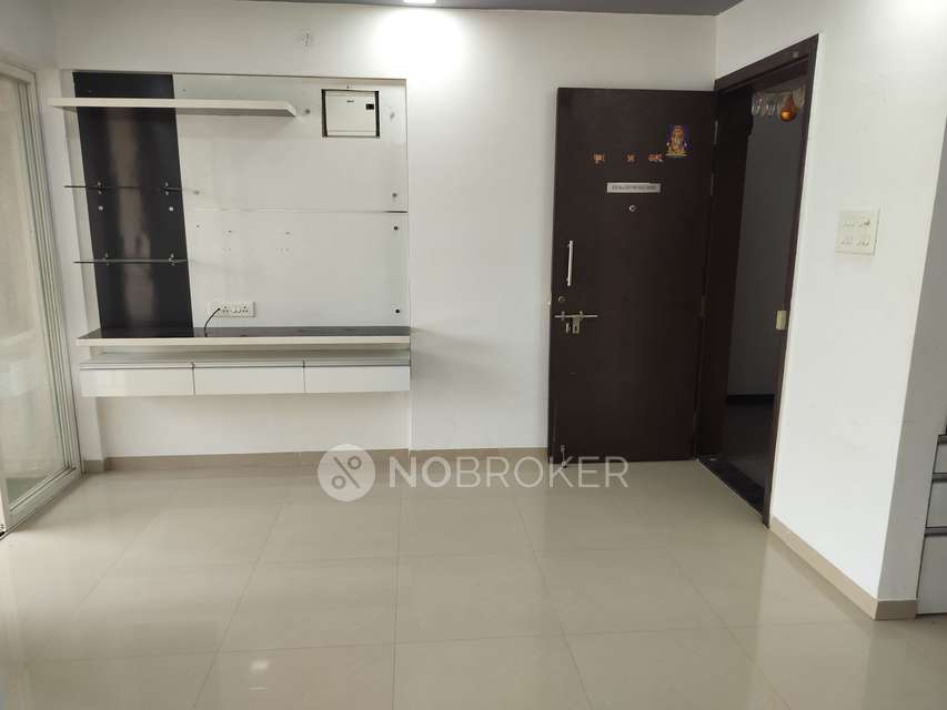 1 BHK Flat In Mantra Essence For Sale  In Undri