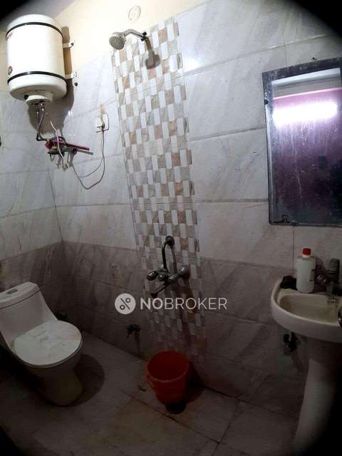 2 BHK Flat In Bhavya Apartment For Sale  In  Sheikh Sarai