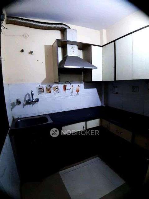 2 BHK Flat In Bhavya Apartment For Sale  In  Sheikh Sarai