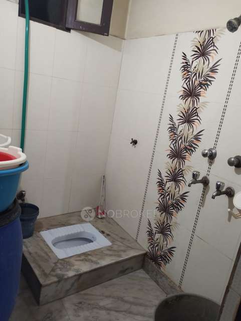 3 BHK Flat In Om Shanti Apartment For Sale  In Narela Mandi