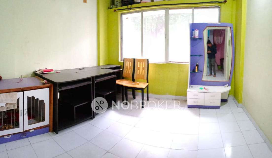 2 BHK Flat In Kumar Aangan Housing Society for Rent In Yerawada