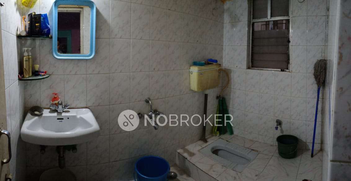 2 BHK Flat In Kumar Aangan Housing Society for Rent In Yerawada