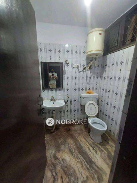 2 BHK Flat In Ashiyana Apartment For Sale  In Sangam Vihar