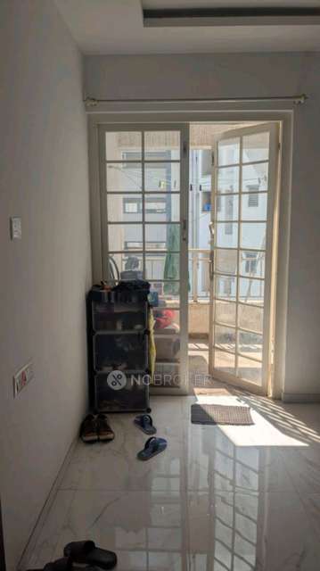 2 BHK Flat In Platinum Towers for Rent  In Wakad