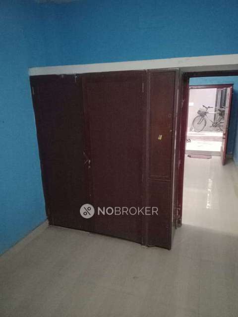 2 BHK Flat In Ganesh Circle For Sale  In Madipakkam