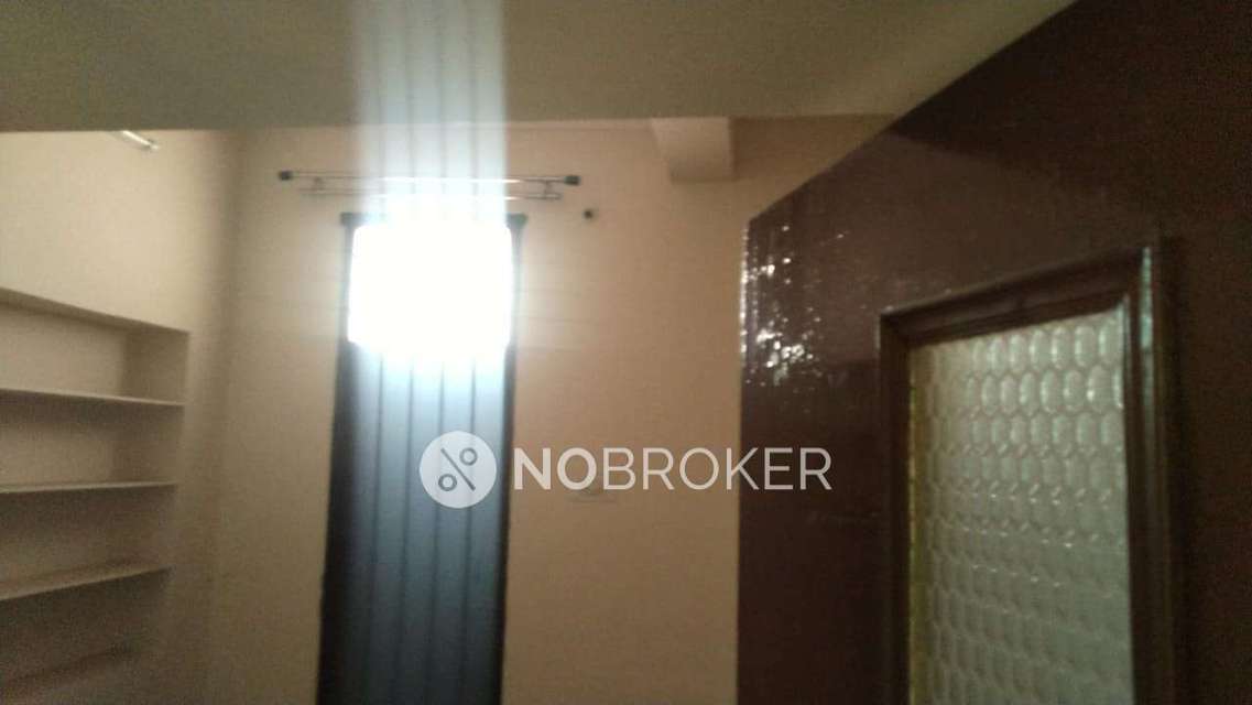2 BHK Flat In Fazal Guest House For Sale  In Toli Chowki