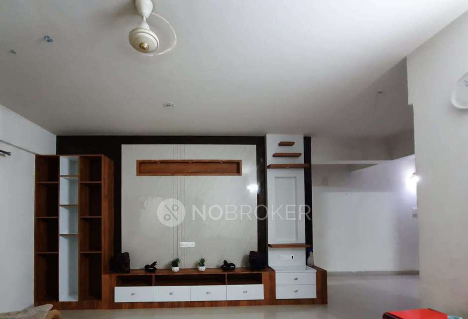 2 BHK Flat In Amber Shree Krishna Apartment  ( Only For Family ) for Rent  In Thanisandra