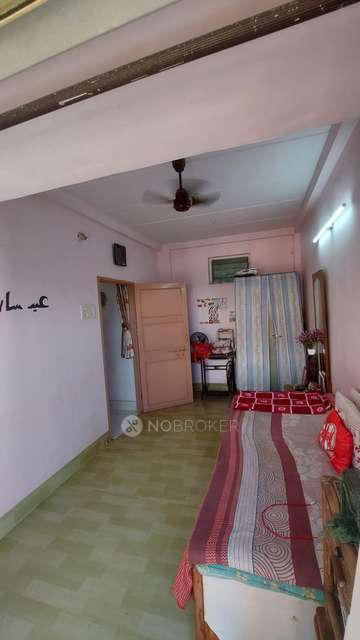 1 BHK Flat In Centre View for Rent  In Oshiwara