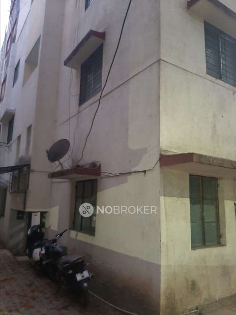 Shared Room for Male In 1 RK  In Kothrud