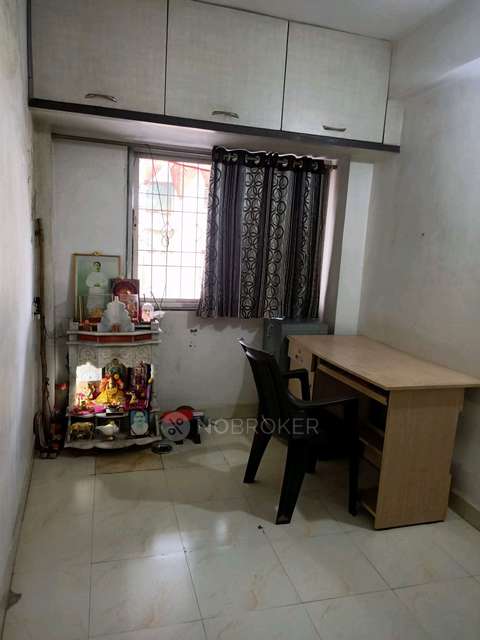 2 BHK Flat In Venkatesh Heights For Sale  In Guruwar Peth
