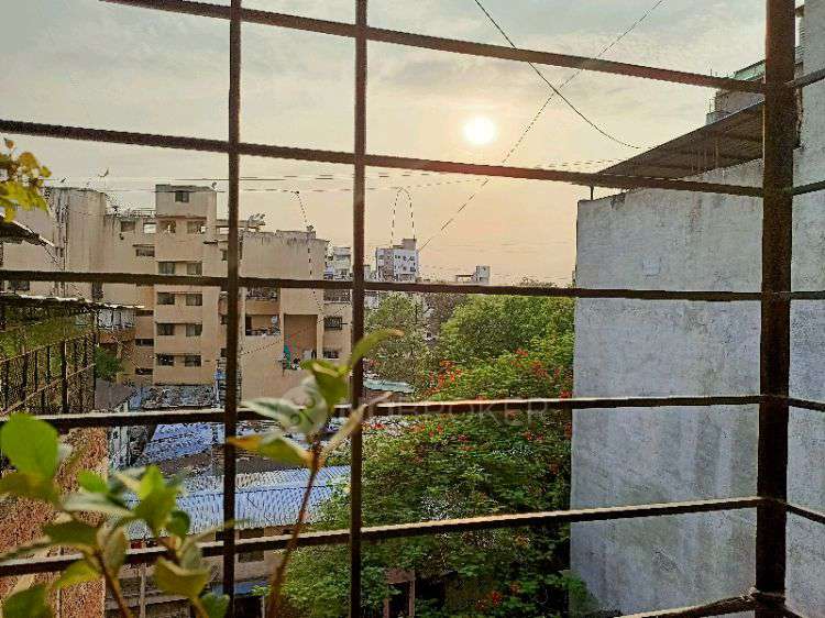 2 BHK Flat In Venkatesh Heights For Sale  In Guruwar Peth