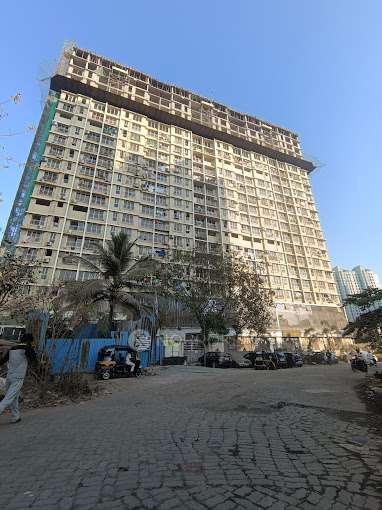 2 BHK Flat In Dharti Pressidio For Sale  In Kandivali West