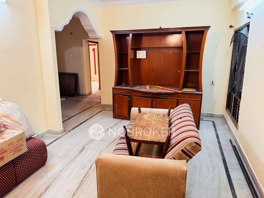 2 BHK Flat In Surya Towers for Rent  In Tarnaka