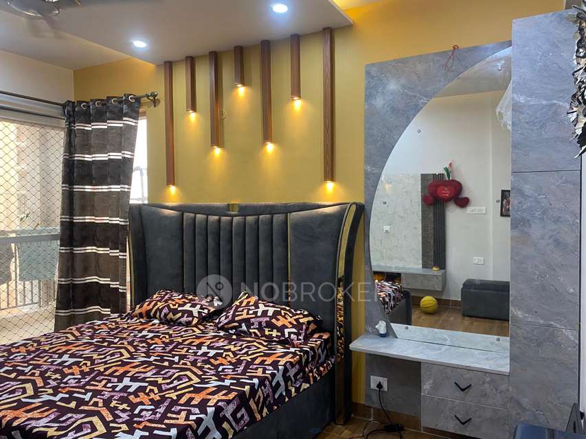 3 BHK Flat In Ratan Pearls Noida Extension, Ratan Pearls for Rent  In Panchsheel Greens 2