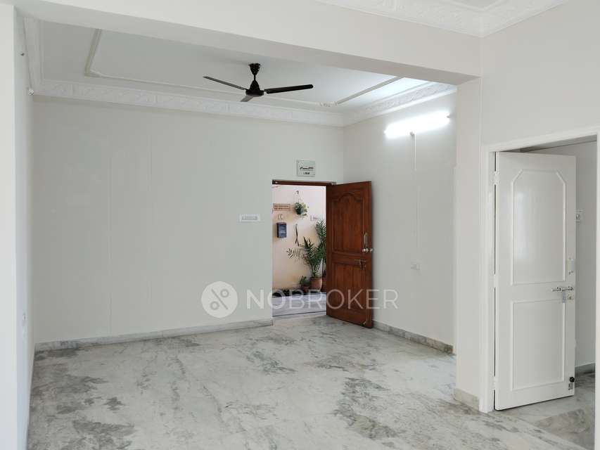 2 BHK Flat In Umbrella Classic For Sale  In Himayatnagar