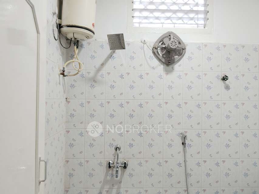 2 BHK Flat In Umbrella Classic For Sale  In Himayatnagar