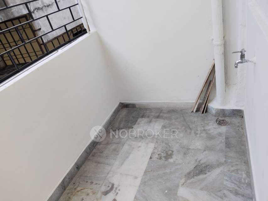 2 BHK Flat In Umbrella Classic For Sale  In Himayatnagar