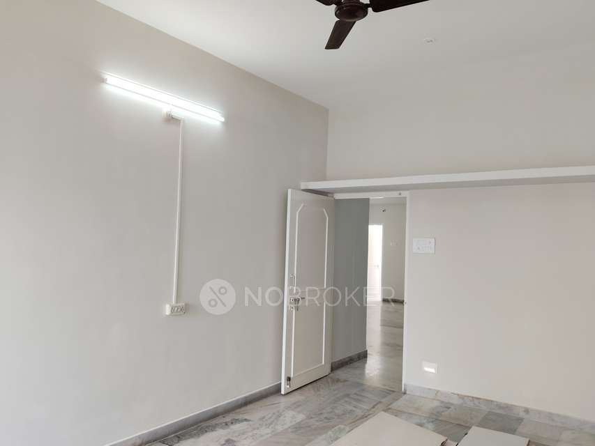 2 BHK Flat In Umbrella Classic For Sale  In Himayatnagar
