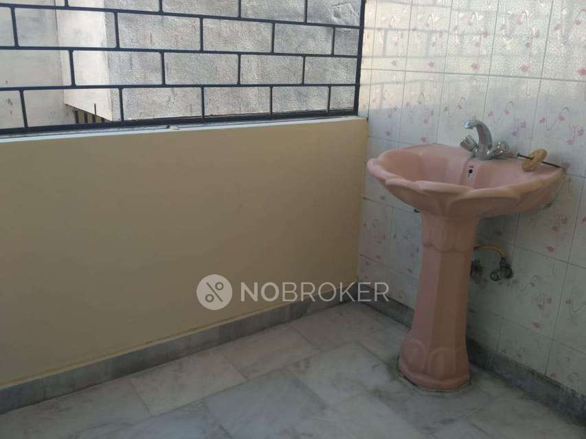 2 BHK Flat In Umbrella Classic For Sale  In Himayatnagar