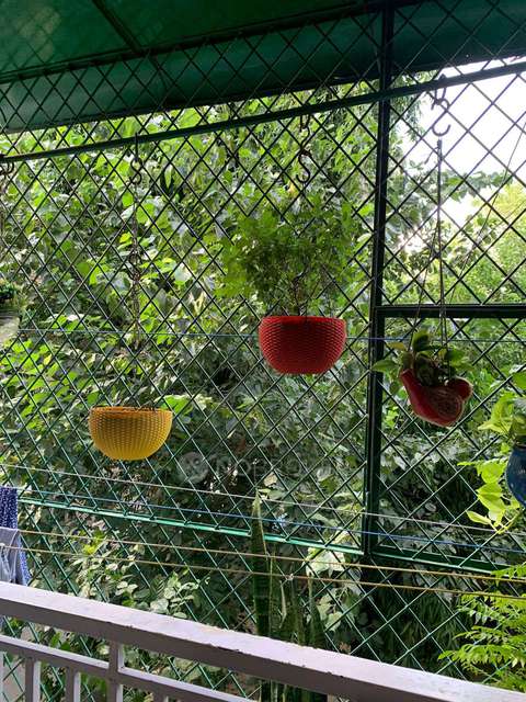 2 BHK Flat In Standlone Building For Sale  In Lajpat Nagar 