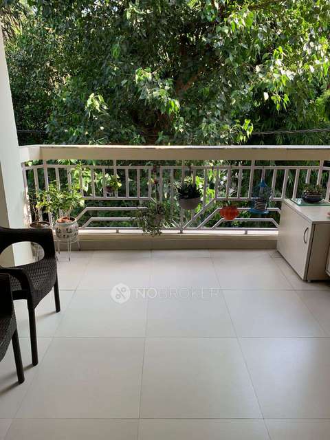 2 BHK Flat In Standlone Building For Sale  In Lajpat Nagar 