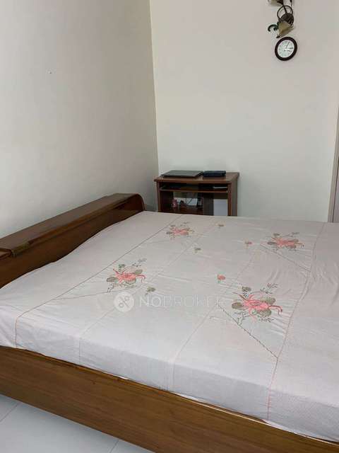 2 BHK Flat In Standlone Building For Sale  In Lajpat Nagar 