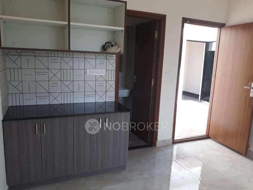 1 RK House for Rent  In Btm Layout