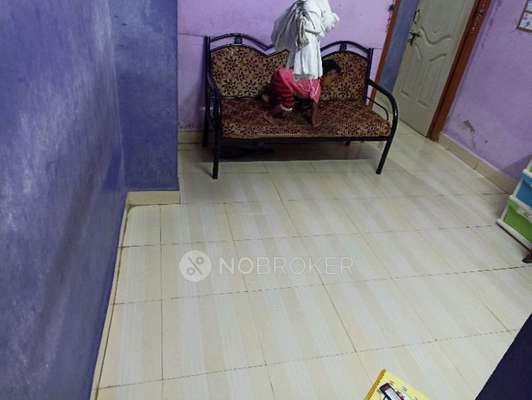 1 BHK Flat In Multi House for Lease  In Vsm Garden