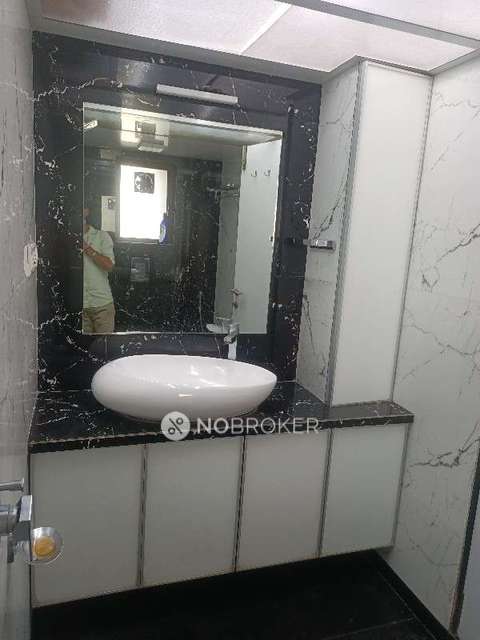 2 BHK Flat In Shatrunjay Tower For Sale  In Parel