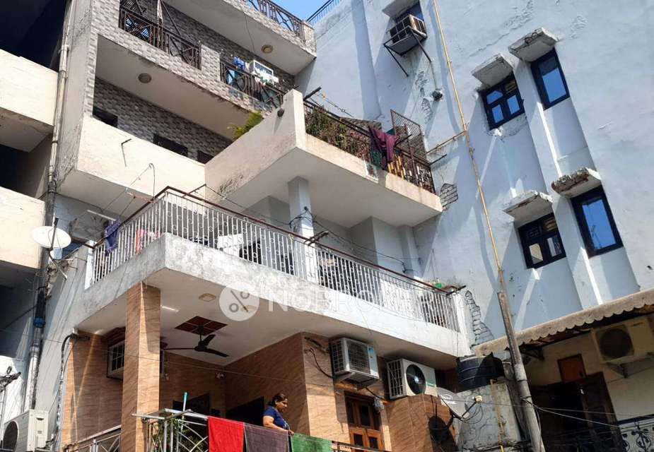 3 BHK Flat In Mig Dda Flats For Sale  In  Shalimar Bagh,