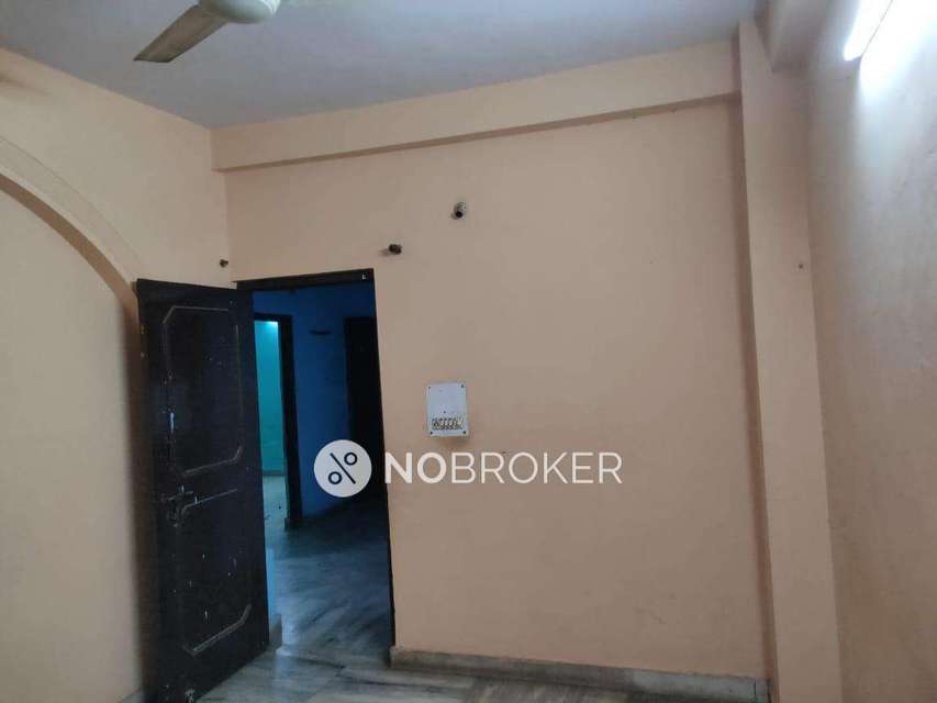 2 BHK Flat In Metro Plaza For Sale  In Sahibabad