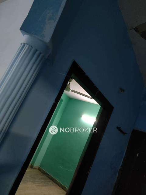 2 BHK Flat In Metro Plaza For Sale  In Sahibabad