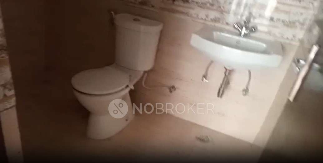 3 BHK Flat In Amrapali Golfhomes For Sale  In Sector 4