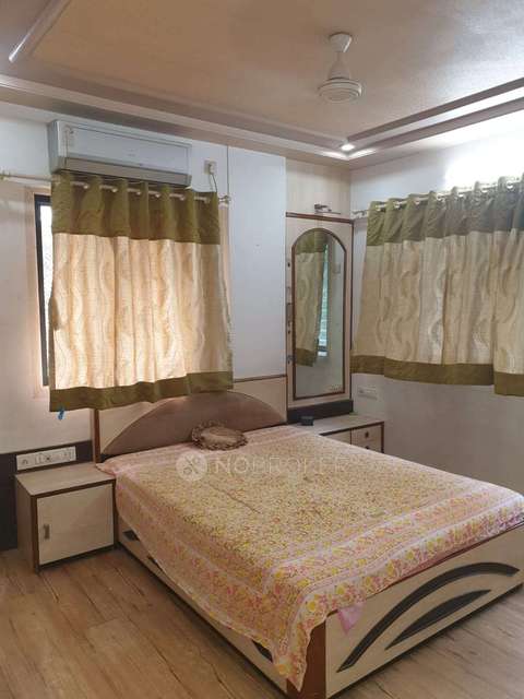 3 BHK Flat In Silver Bells For Sale  In Dahisar West