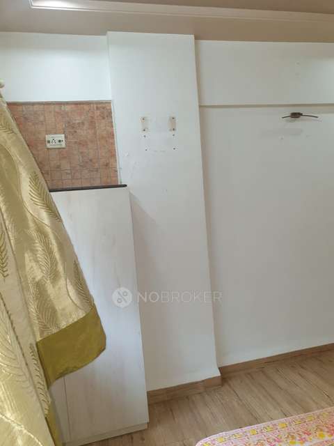 3 BHK Flat In Silver Bells For Sale  In Dahisar West