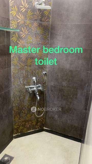 3 BHK Flat In Neptune Apartment For Sale  In Kandivali East