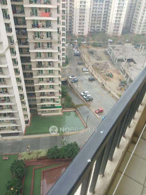 4 BHK Flat In Gaur City 2 - Gc11 For Sale  In Gaur City 2