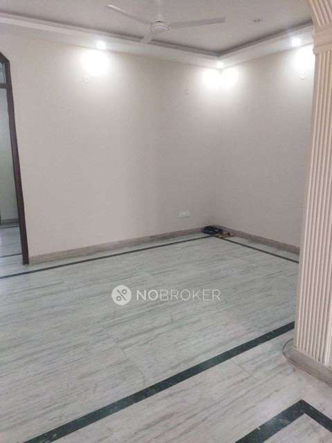 2 BHK Flat In Sb For Sale  In Sri Niwaspuri