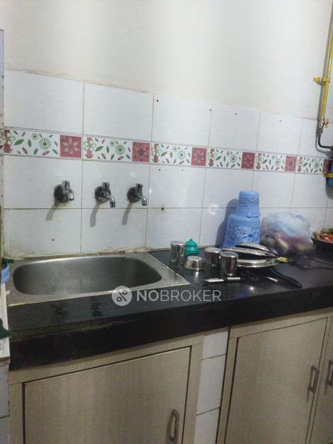 2 BHK Flat In Sb For Sale  In Sri Niwaspuri