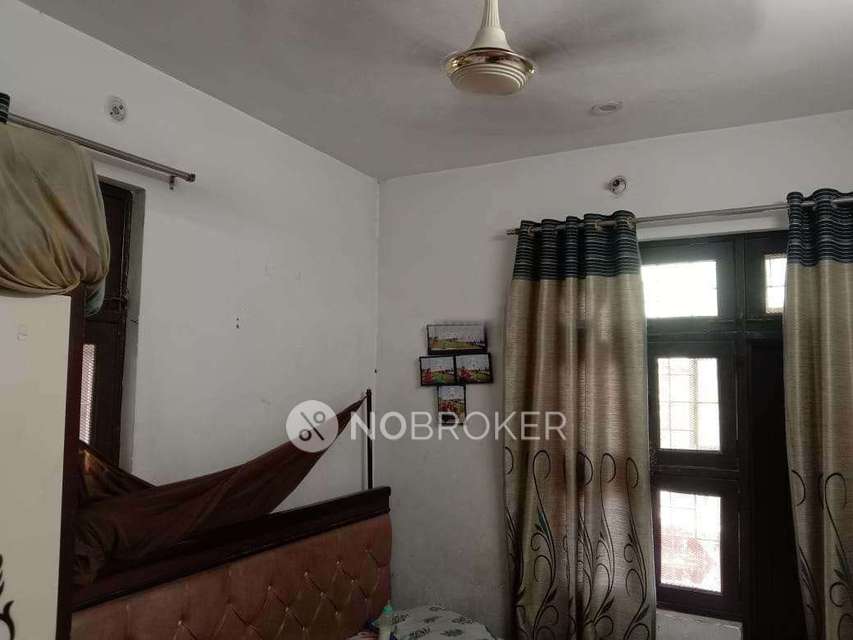 4+ BHK Flat In Standalone Building  For Sale  In Baprola