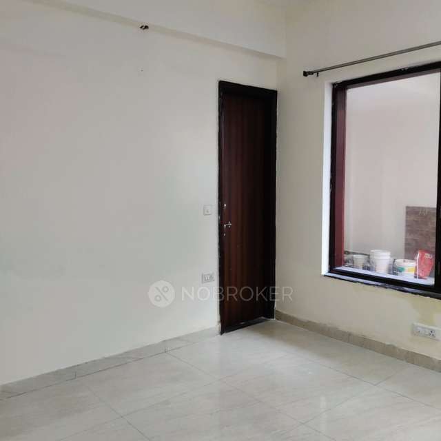 2 BHK Flat for Rent  In Sector 12