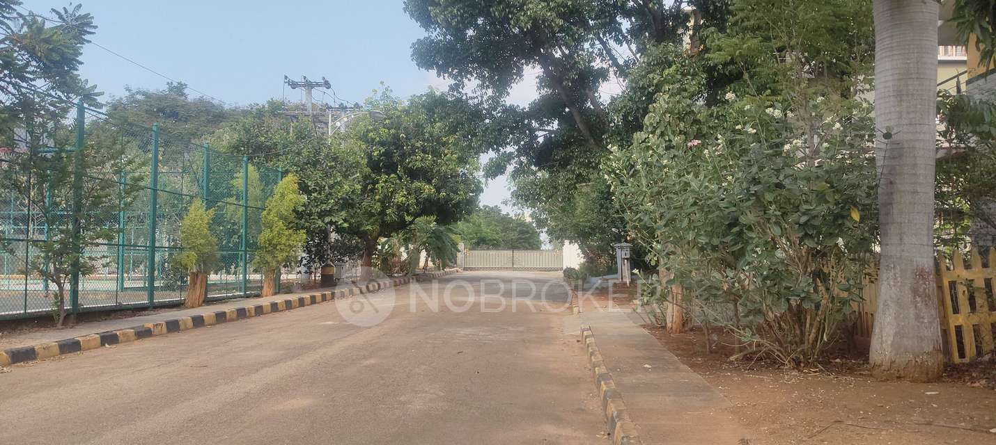 Plot For Sale  In Jr Meadows  In Neraluru