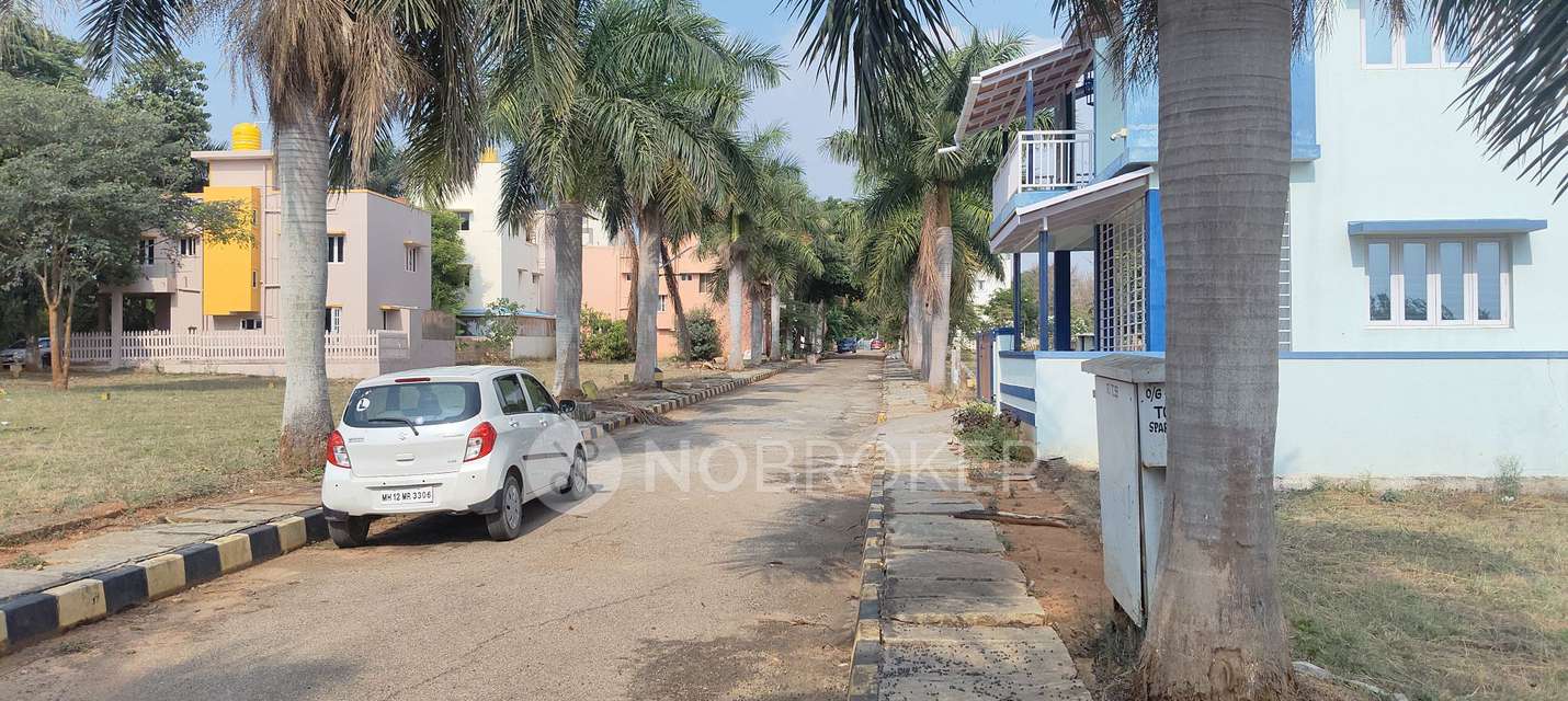 Plot For Sale  In Jr Meadows  In Neraluru