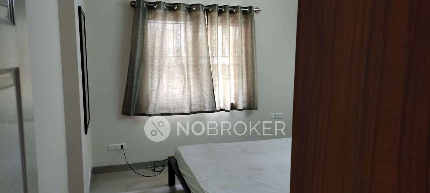 2 BHK Flat In Adarsh Palm Retreat for Rent  In Bellandur