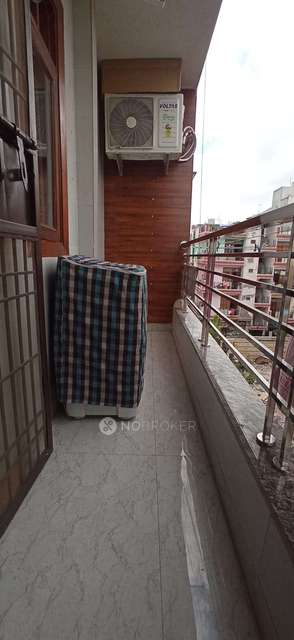 3 BHK Flat In Standalone Building  For Sale  In Uttam Nagar West