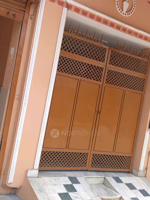 1 BHK House for Rent  In Sector 12